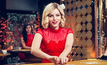 Biểu tượng bảo mật và công bằng tại Hitclub 2026 với khóa và lá chắn